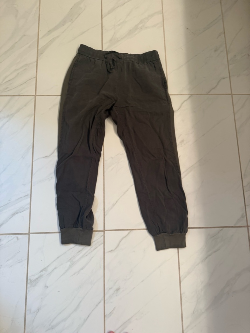 Men's Dark Olive Jogger Pants - Casual Comfort